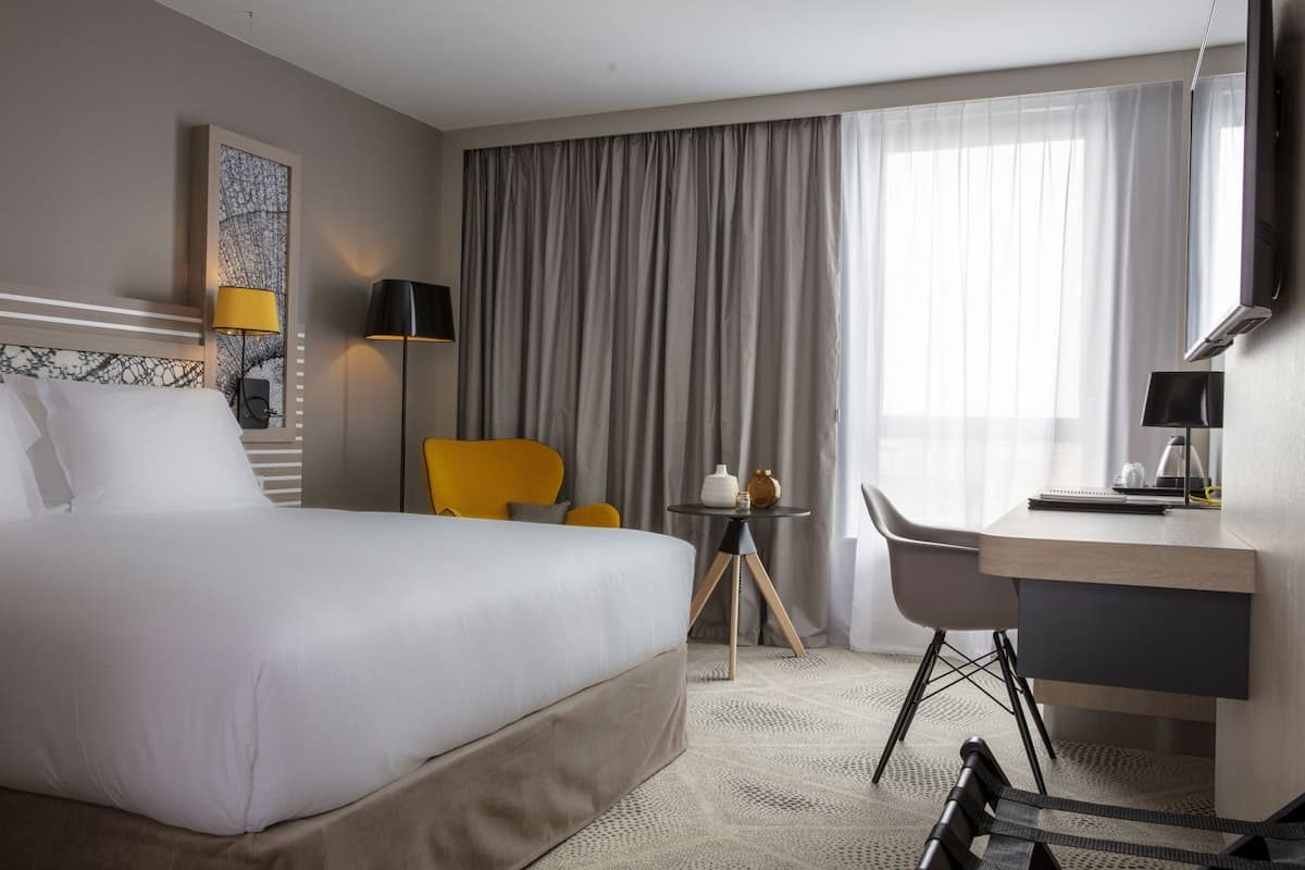 In-room safe, soundproofing, iron/ironing board, free cots/infant beds