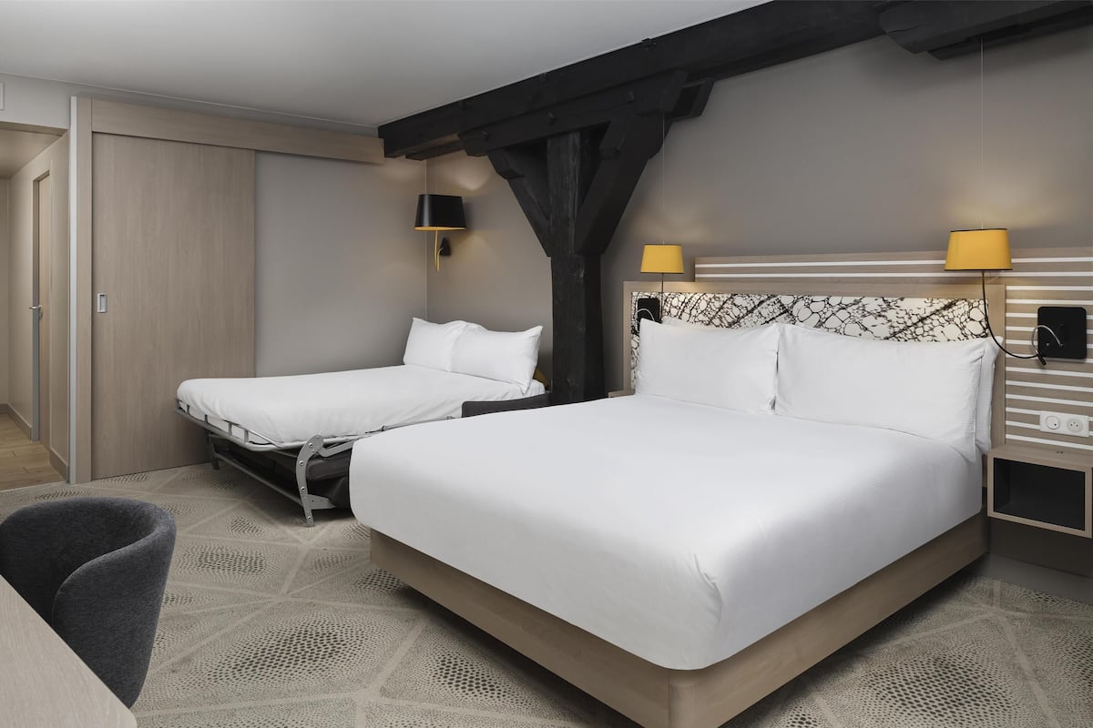 Deluxe Room, 1 Queen Bed with Sofa bed | In-room safe, soundproofing, iron/ironing board, free cots/infant beds