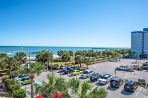 Property grounds - Large Oceanview, Boardwalk Central  Great Location (Myrtle Beach)