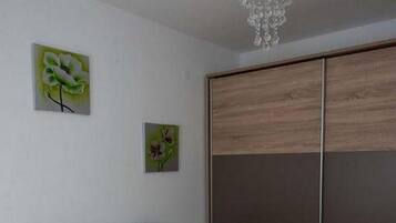 1 chambre, fer et planche Ă repasser, Wi-Fi, draps fournis