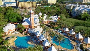 Exterior - Orlando | Couples Park Escape | Pool & Lazy River (Orlando)