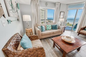 TV - Beautiful Two-Bedroom Resort with Amazing Views (Myrtle Beach)