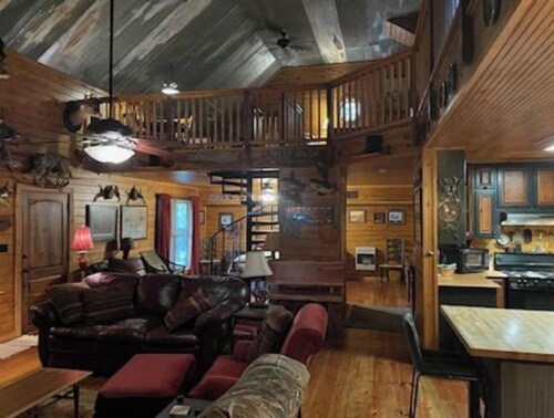 Cabin in the woods overlooking Grenada lake.