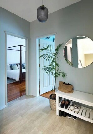3 bedrooms, desk, iron/ironing board, WiFi