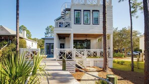 Interior - Seagrove Manor by Avantstay Free Paddle Boards Lake Front Yard & Pet Friendly (Santa Rosa Beach)