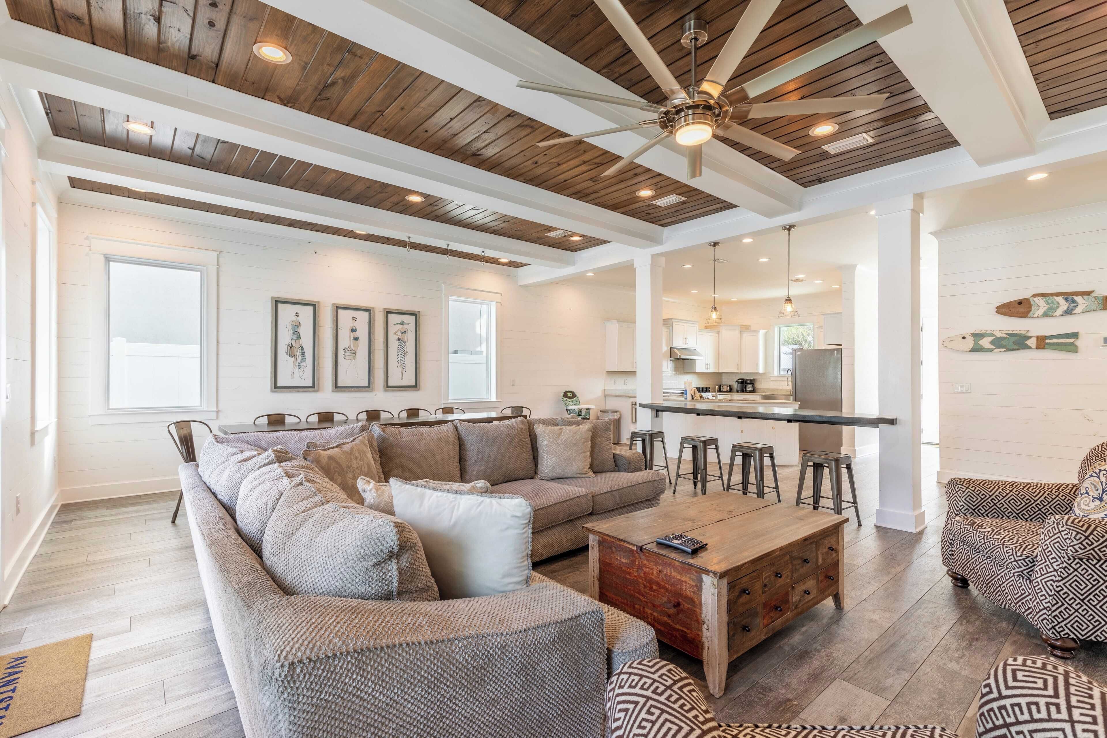 En 55-tommers TV med digitale kanaler samt fotballspill