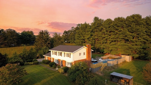 Ridge Valley by Avantstay Upscale Asheville Escape w/ Pool