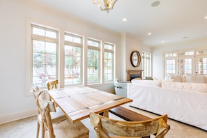 Rumah (5 Bedrooms) | Interior