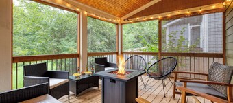 Sweetgum by Avantstay Black Mountain Retreat w/ Covered Deck