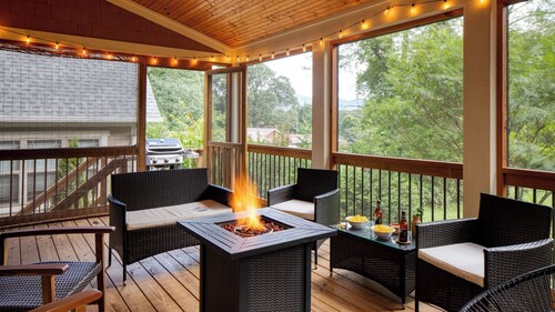 Covered Deck + Firepit Black Mountain Retreat Sweetgum by Avantstay