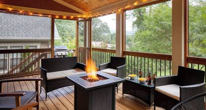 Covered Deck + Firepit Black Mountain Retreat Sweetgum by Avantstay