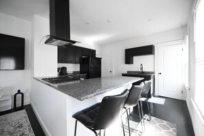 Fridge, microwave, oven, stovetop - 191 Seymour, Ave. Derby · Spacious Renovated 3 bedroom near GriffinHospital (Derby)