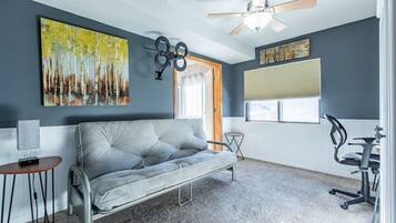 Smart TV, Hulu, streaming services, offices