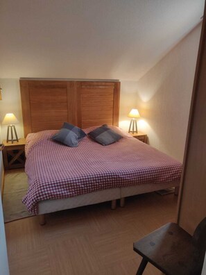 3 Schlafzimmer, Reisekinderbett, kostenloses WLAN