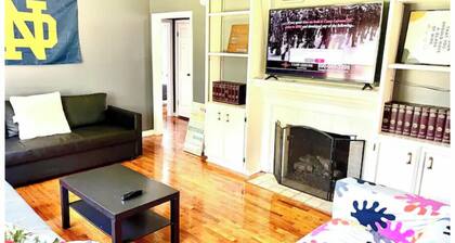Closest house to ND! 15 min walk to Stadium