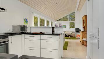 Réfrigérateur, four, plaque de cuisson, lave-vaisselle