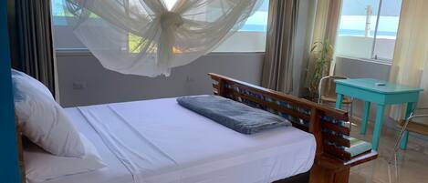 2 chambres, bureau, Wi-Fi gratuit, draps fournis