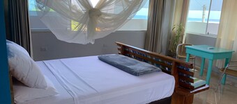 Beachfront Lux Apt. Right at Olon Boulevard with Incredible Views!