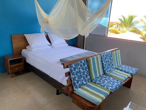 2 bedrooms, desk, free WiFi, bed sheets