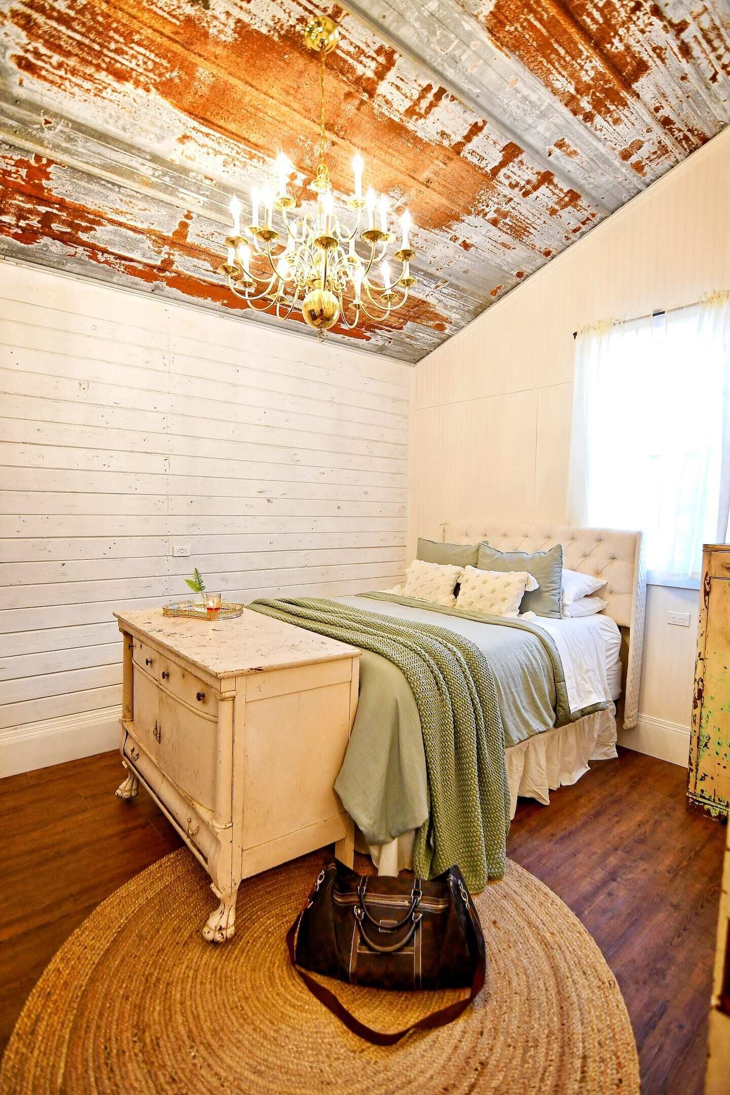 2 sovrum, skrivbord, gratis wi-fi och sängkläder