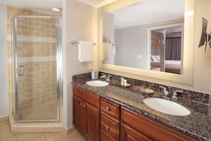 Towels, toilet paper - Orlando | Family Resort Base | Pool + Hot Tub | 2BR Condo (Orlando)