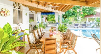 Cosy Apartment for up to 4Guests, Beautiful Location