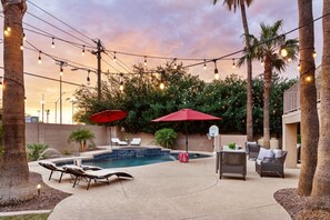 Et oppvarmet basseng