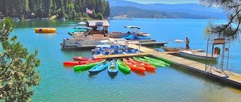 Noteworthy Nautical Niche | 4/2 w/ Pool & Garage