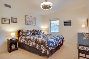 2 bedrooms, iron/ironing board, Internet, bed sheets - 5 Mi to Dtwn: Tuscon Escape w/ Yard & Patio! (Tucson)