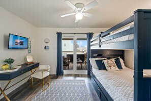 2 chambres, bureau, lit de bébé portatif, accès au Wi-Fi (inclus)