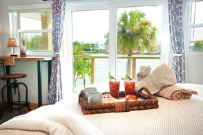 5 camere, una scrivania, ferro/asse da stiro, culla da viaggio