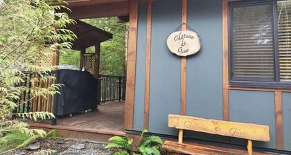 Hot Tub + Pet Friendly + Cozy Escape with Fire Pit