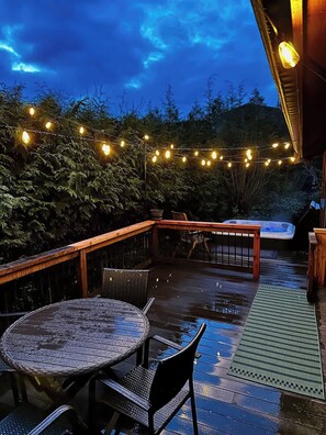 屋外ダイニングエリア