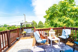 Property grounds - Beautiful & Romantic Apartment In Midway! (Summit)