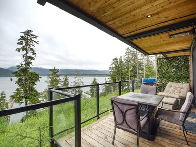 Oceanfront Relaxing & Stunning View