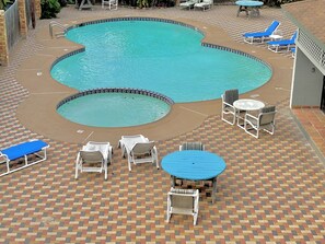 Outdoor pool - 5min walk Beach&Entertainment District (South Padre Island)