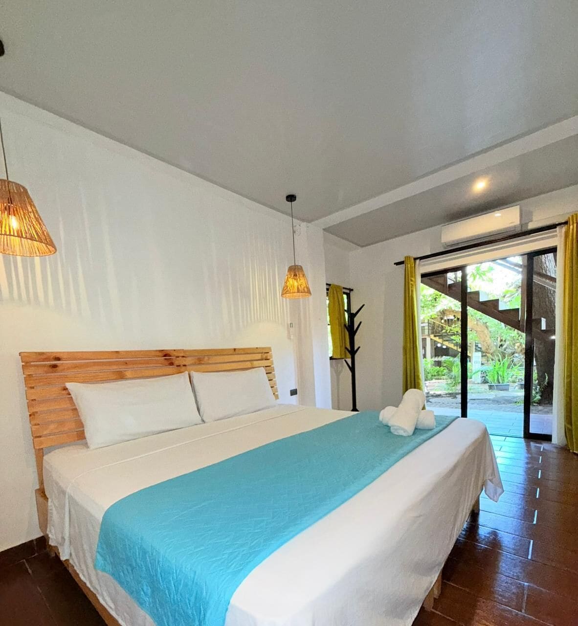 King Size Bed In the tree house (10) | WiFi (無料)