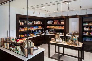 Gift shop - 1 Bedroom | Free Daily Breakfast, Gym (Atlanta)