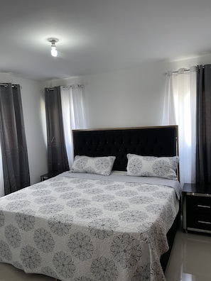 Apartamento urbano | 3 quartos, ferros/tábuas de passar roupa, Wi-Fi de cortesia