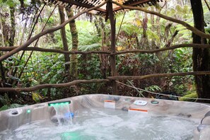 Baignoire à remous extérieure