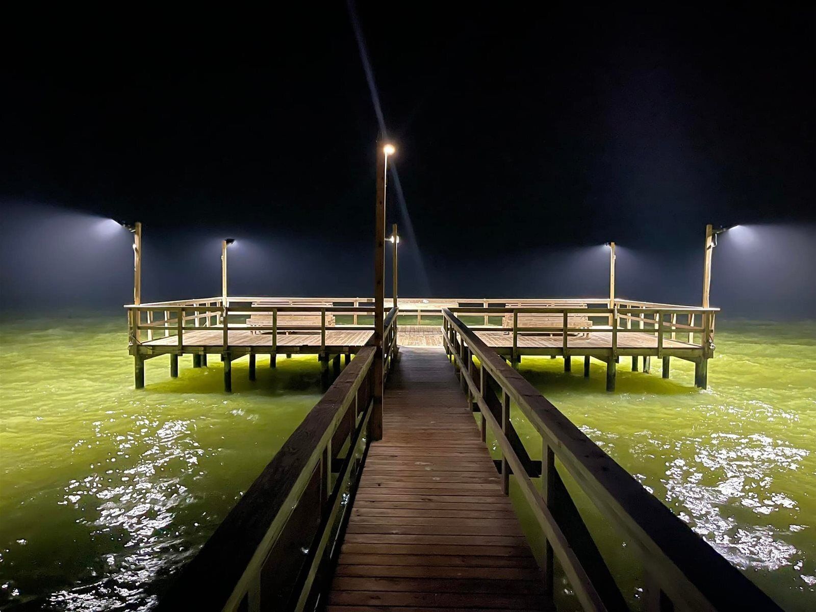 Condo (2 Bedrooms) | Property amenity