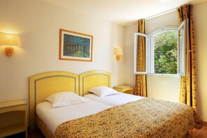 2 bedrooms, in-room safe, WiFi, bed sheets - Villa avec Terrasse Privé | Remise en Forme (Arles)