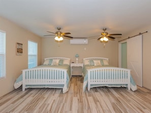 1 bedroom, individually decorated, individually furnished, free WiFi