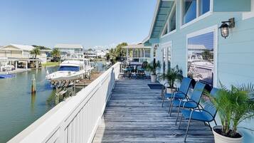 House (4 Bedrooms) | Front of property