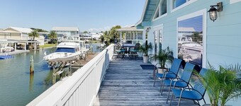 Sandy Oasis by Miss Kitty’s