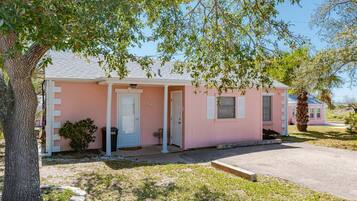 Condo (2 Bedrooms) | Tiện nghi, dịch vụ nơi lưu trú