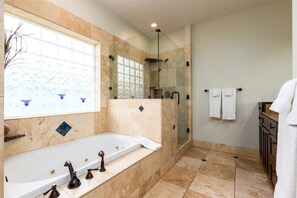 Property amenity - The Cat's Meow by Miss Kitty’s (Rockport)