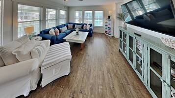 House (3 Bedrooms) | Property amenity