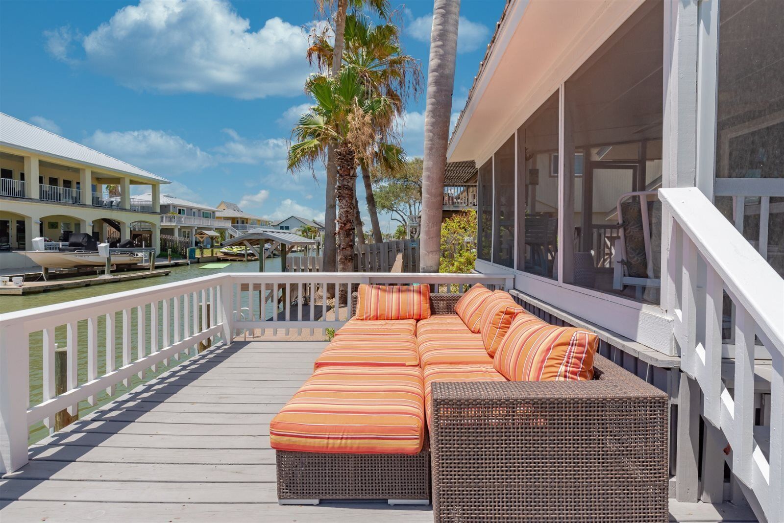 House (3 Bedrooms) | Terrace/patio