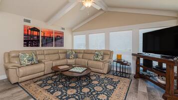 House (3 Bedrooms) | Property amenity